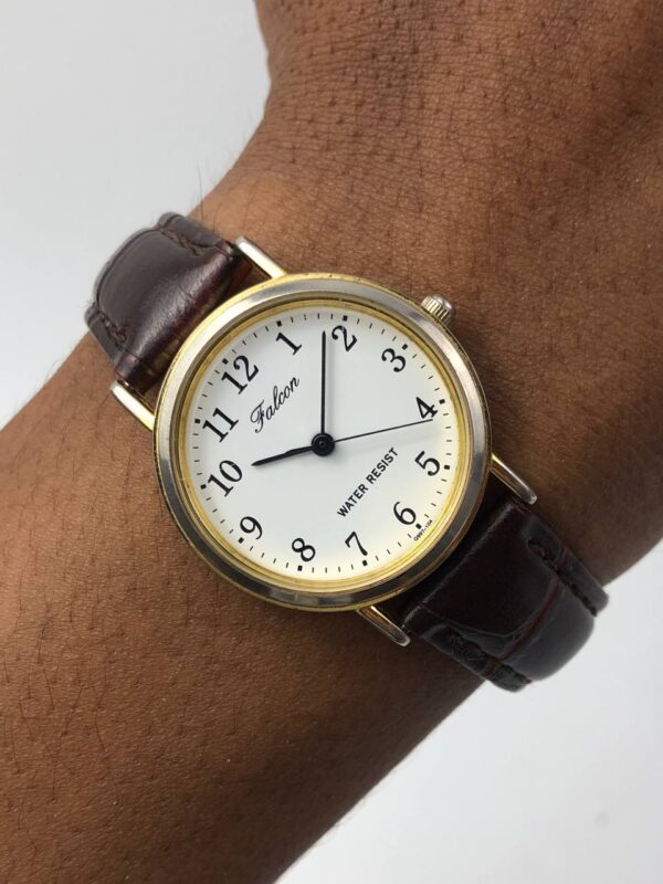 Q&Q FALCON KLASIK