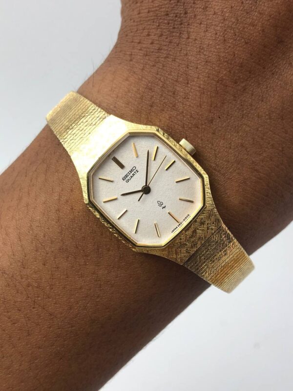 SEIKO VINTAGE QUARTZ LADY