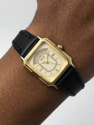 BEAUTIFUL RARE SEIKO QUARTZ O CLOCK CALENDAR LADIES