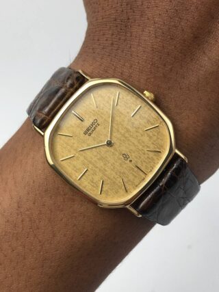 SEIKO QUARTZ TEXTURE GOLD DIAL