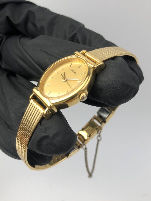 SEIKO OVAL CASE MESH GOLD TONE - Gambar 3