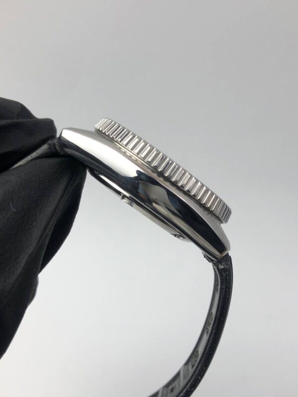SEIKO MINI DIVER QUARTZ - Gambar 6
