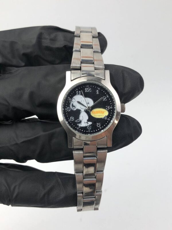 JAM KARAKTER SNOOPY - Gambar 2
