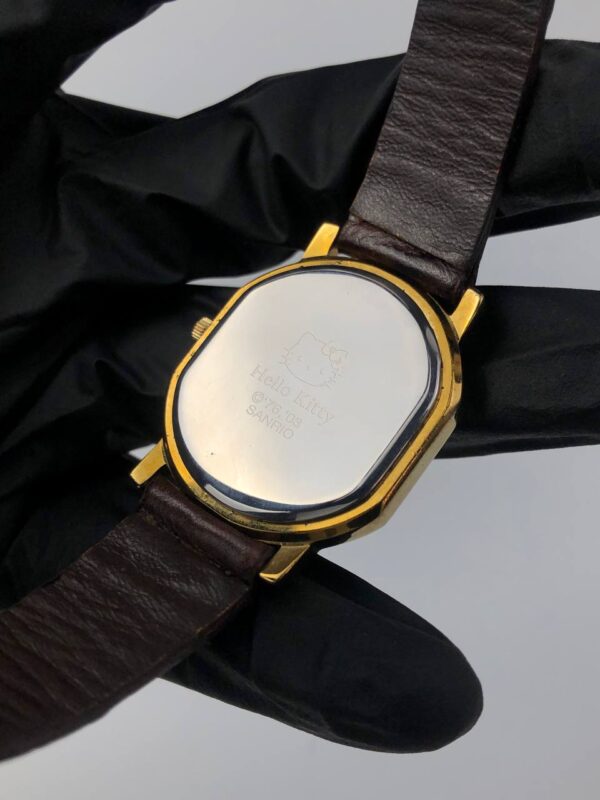 CHARACTER WATCH HELLO KITTY BY SANRIO - Gambar 8