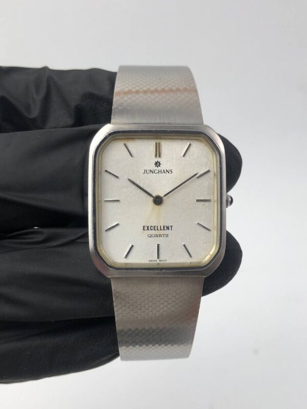 EKSLUSIF JUNGSHANS DRESSWATCH - Gambar 2