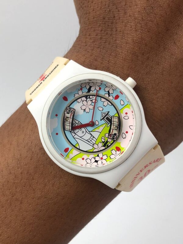 CHARACTER WATCH FLOATING SECOND