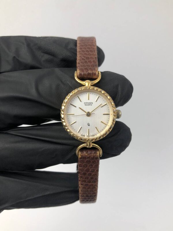 CITIZEN QUARTZ RELIEFE BEZEL KLASIK - Gambar 2