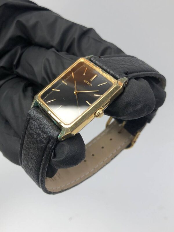 SEIKO QUARTZ TANK TWOTONE - Gambar 3
