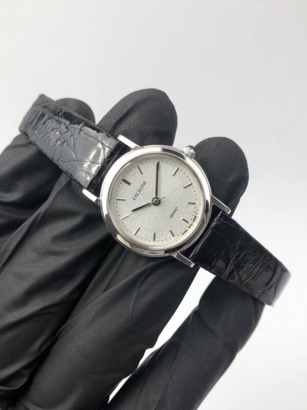 BEAUTIFUL SEIKO EXCELINE TEXTURED DIAL - Gambar 4