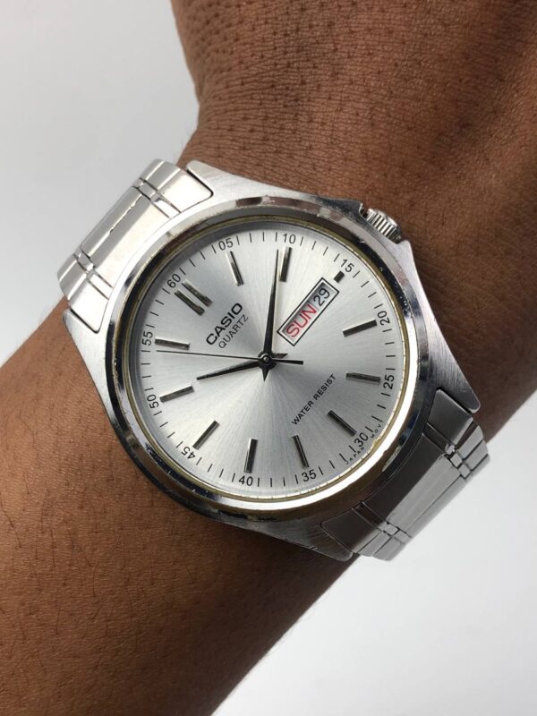 CASIO QUARTZ ANALOG