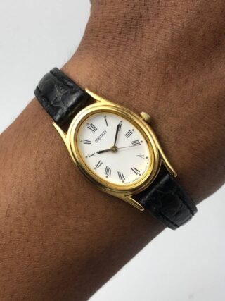 SEIKO ROMAN OVAL CASE 