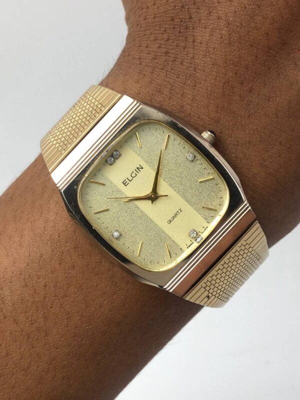 ELGIN QUARTZ VINTAGE PRISMA GLASS