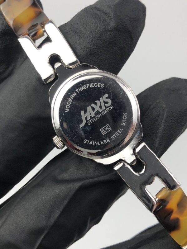 LAMUE BY J AXIS - Gambar 8