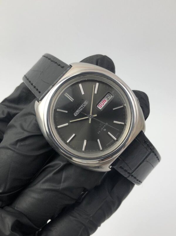 SEIKO 5 ACTUS GREY DIAL DAYDATE - Gambar 4