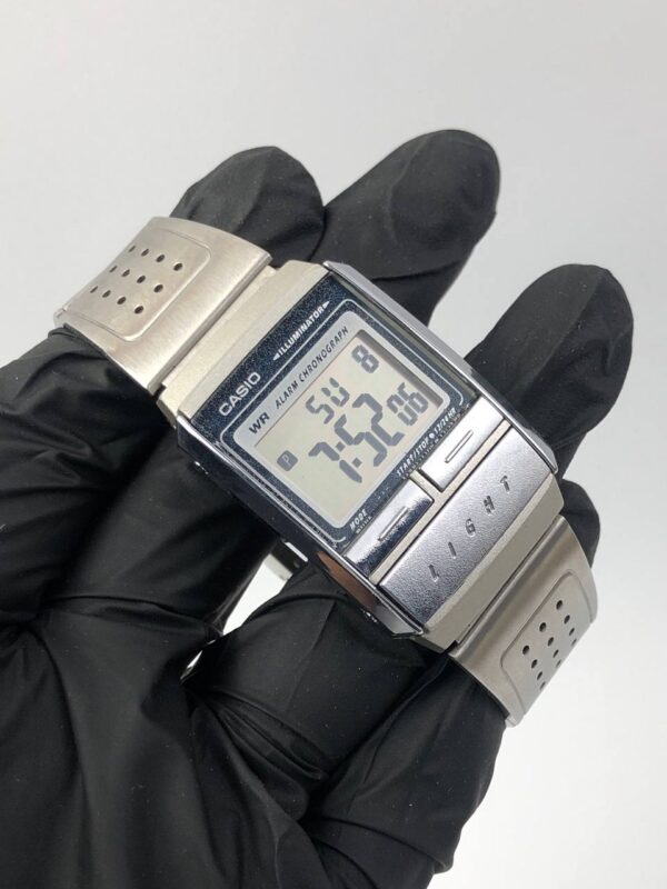 CASIO ILLUMINATOR ALARM CHRONOGRAPH - Gambar 5