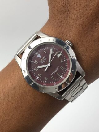 SEIKO SOLAR MAROON DIAL