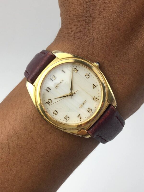 SEIKO DOLCE QUARTZ