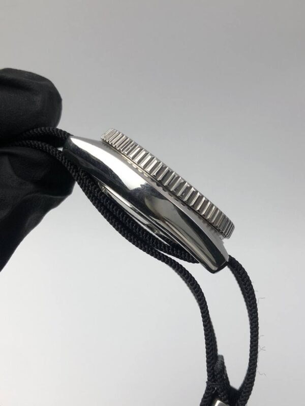 SEIKO DIVER MINI QUARTZ 150M - Gambar 6