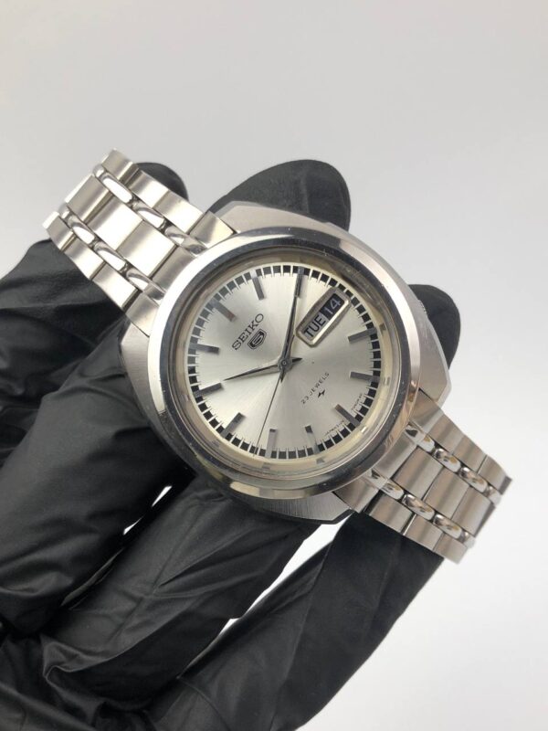 SEIKO 5 VINTAGE 5126 - Gambar 4