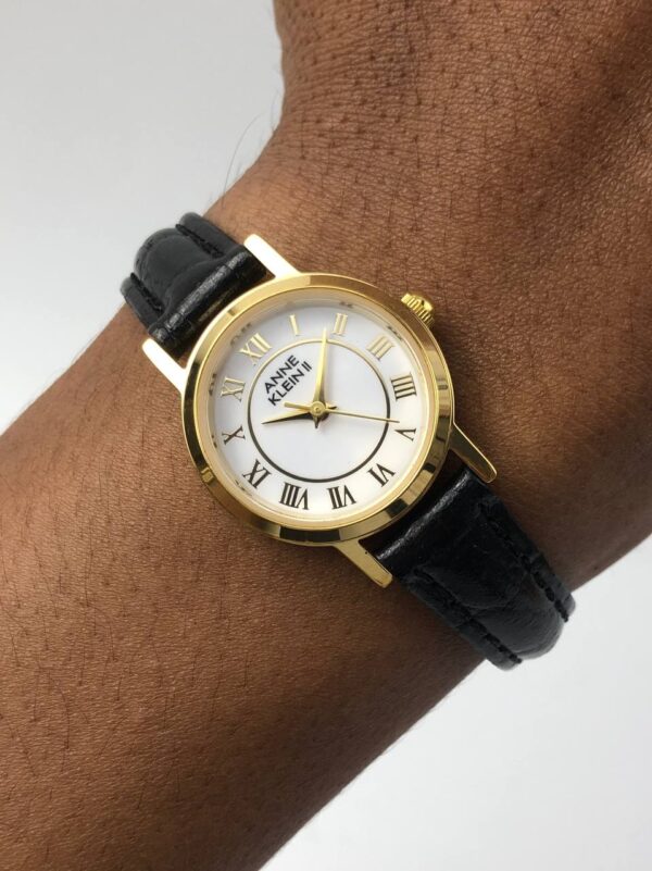 BEAUTIFUL ANNE KLEIN
