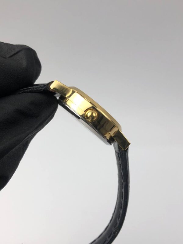BEAUTIFUL ANNE KLEIN - Gambar 5