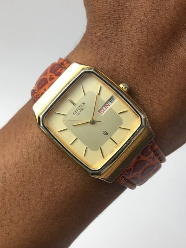 CITIZEN DAYDATE CQ