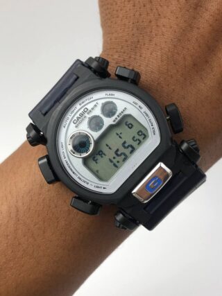 G-SHOCK DW-900VT AUTO LIGHT SWITCH