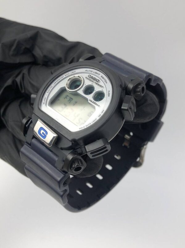 G-SHOCK DW-900VT AUTO LIGHT SWITCH - Gambar 3