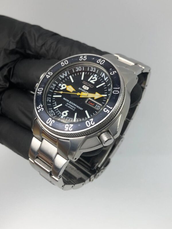 SEIKO 5 SPORTS AUTOMATIC 23 JEWELS - Gambar 3