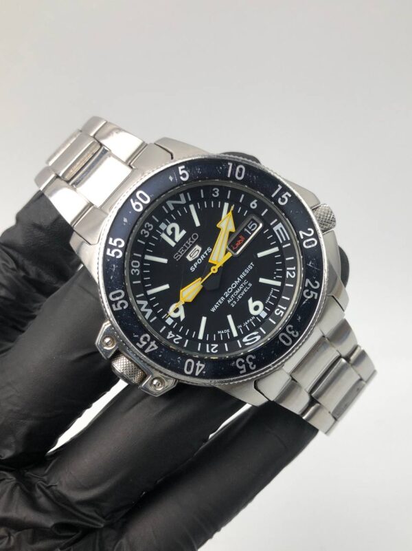 SEIKO 5 SPORTS AUTOMATIC 23 JEWELS - Gambar 4