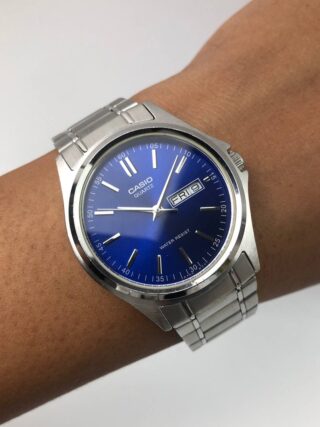 CASIO QUARTZ BLUE DIAL