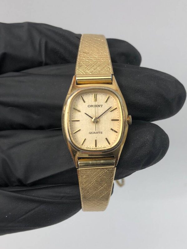 ORIENT QUARTZ KLASIK TEXTURE DIAL - Gambar 2