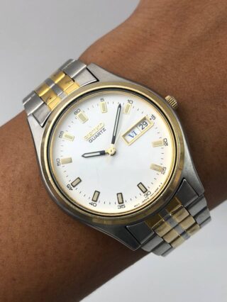 SEIKO QUARTZ DAYDATE