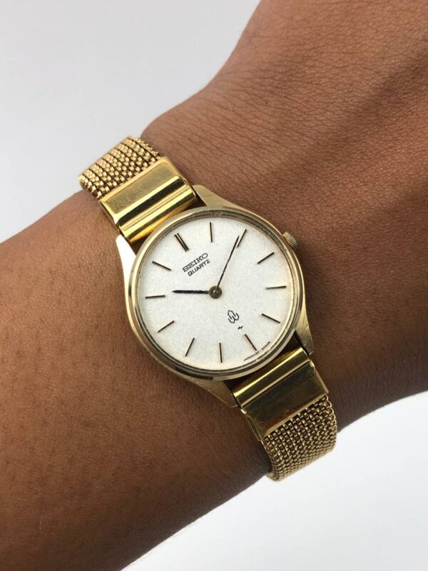 SEIKO QUARTZ VINTAGE TEXTURE DIAL