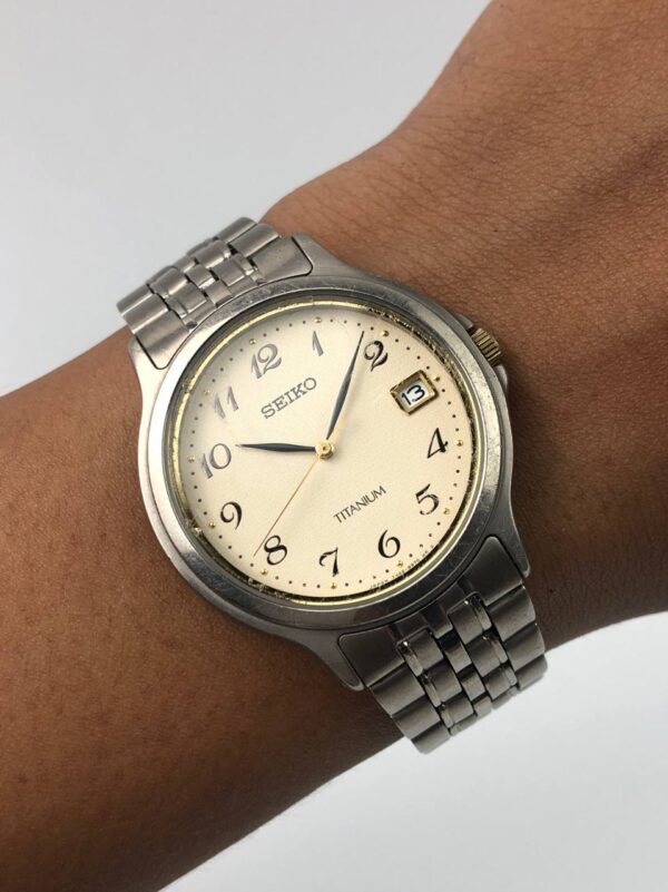 FULL TITANIUM SEIKO QUARTZ
