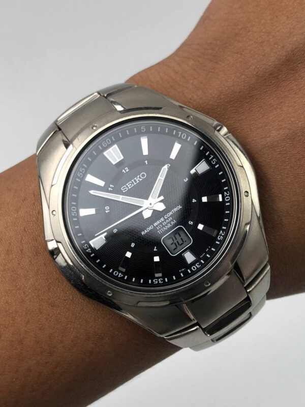SEIKO RADIOWAVE GERMANY MOVEMENT TITANIUM