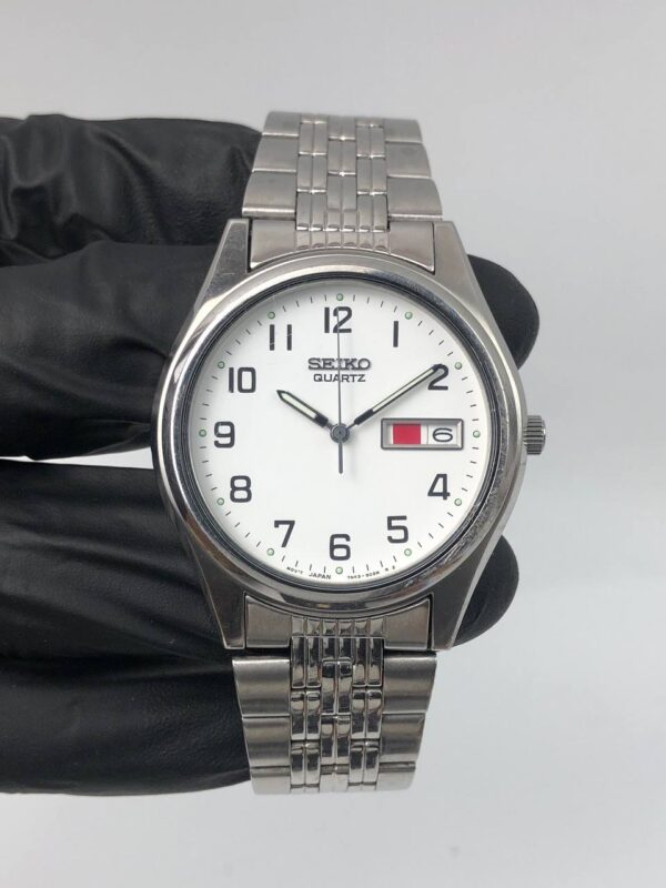 SEIKO QUARTZ DAYDATE - Gambar 2