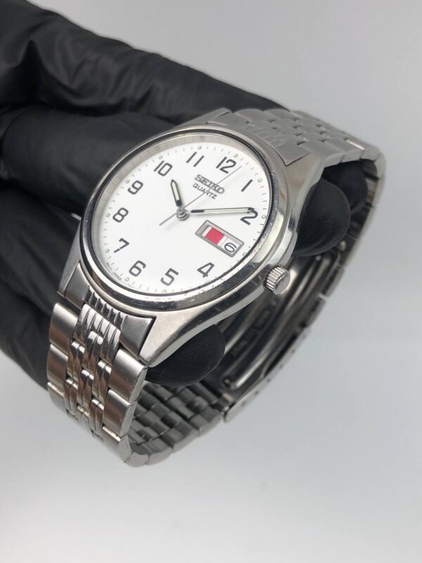 SEIKO QUARTZ DAYDATE - Gambar 3
