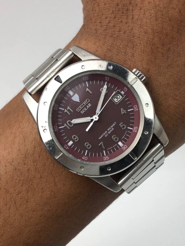 SEIKO SOLAR MAROON DIAL