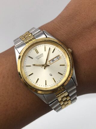 CITIZEN QUARTZ DAYDATE TWOTONE