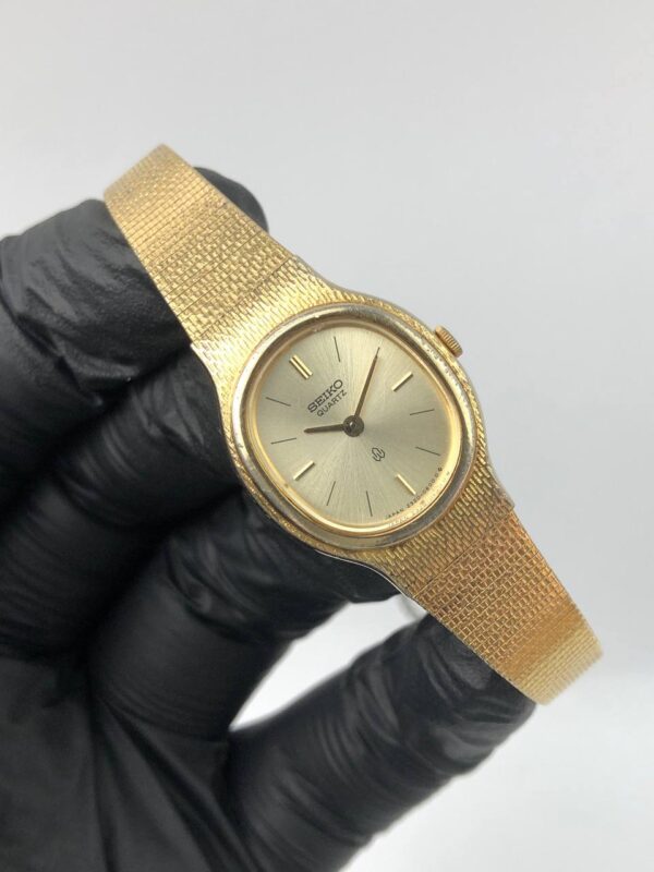 SEIKO QUARTZ OVAL CASE - Gambar 4