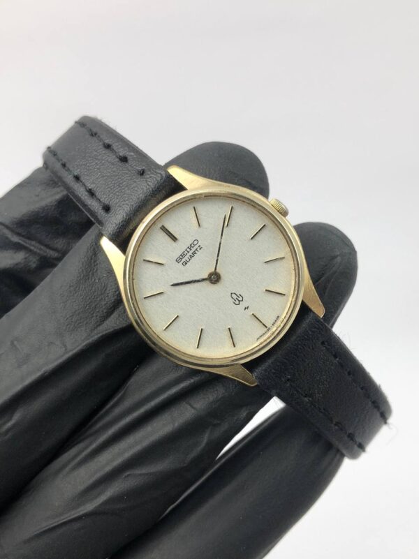 SEIKO QUARTZ VINTAGE TEXTURE DIAL - Gambar 4