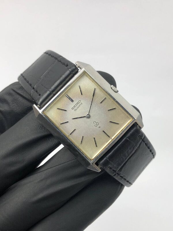 SEIKO TANK QUARTZ VINTAGE AGED DIAL - Gambar 4