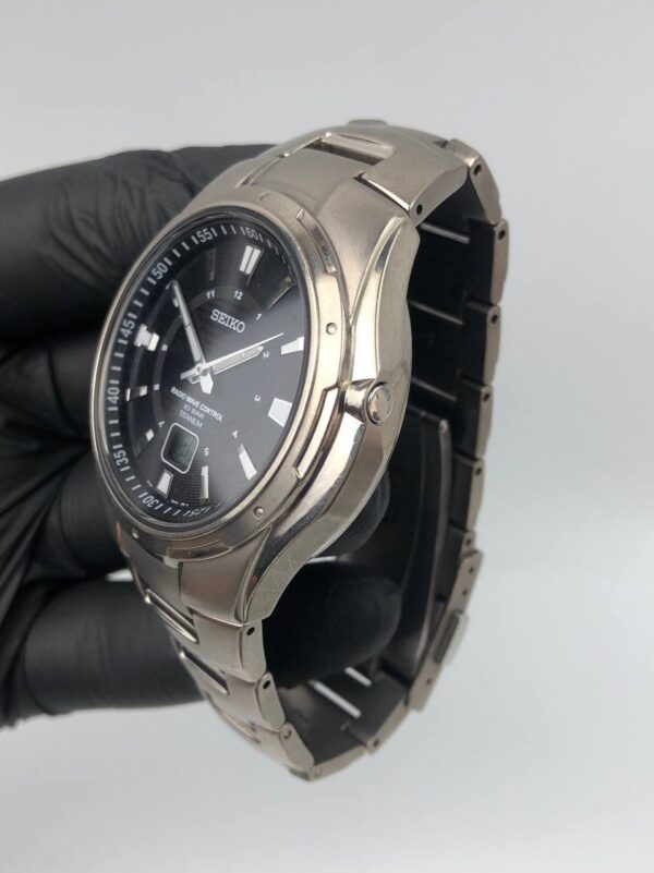 SEIKO RADIOWAVE ANADIGI TITANIUM - Gambar 3