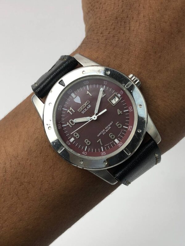 SEIKO SOLAR MAROON DIAL