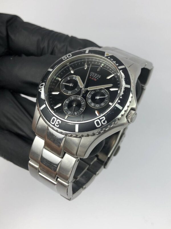 GUESS MAN SUB DAYDATE - Gambar 3