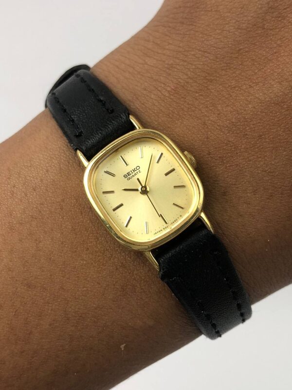 SEIKO VINTAGE LADY