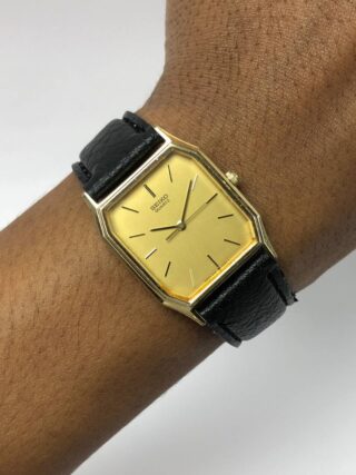 SEIKO QUARTZ HEXAGONAL GOLD
