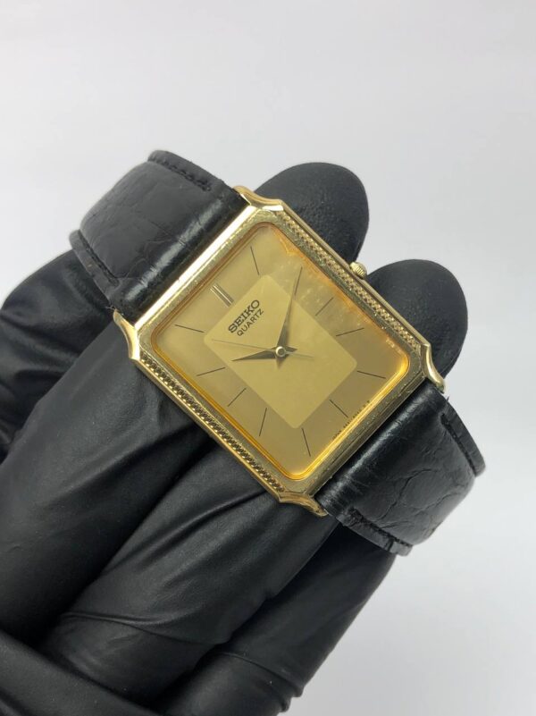 SEIKO TANK GUILOCHE DIAL - Gambar 4