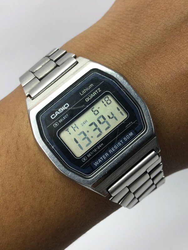 CASIO VINTAGE DIGITAL